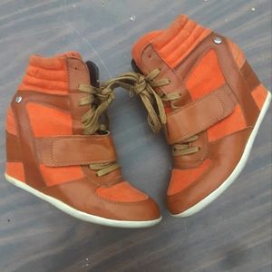 Bakers Orange & brown heel ankle boots 🍂🤎